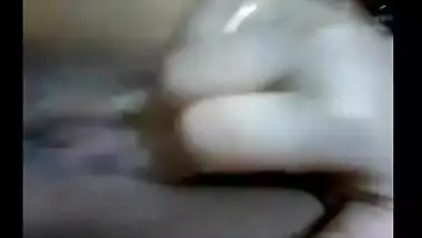 Tamil xvideos of horny bhabhi playing with her body while having sex chat