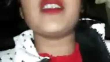 Village XXX girl gives pussy to young Desi man behind the camera