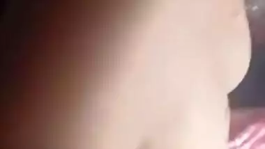 Modest Desi chick takes off green sari and reveals great XXX knockers