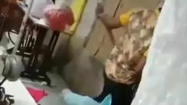 Paki GF Fucked y Lover in Company