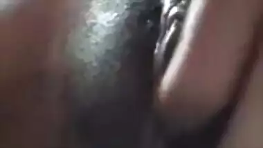 Indian girl has XXX chance to get naked and get tips for masturbation