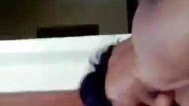 Sexy Tamil Bhabhi Giving Amazing Blowjob To Landlord
